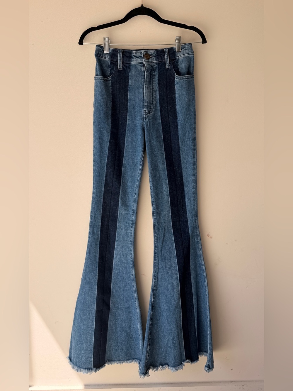 MUMU BLUE Two-Tone Vertical Stripe Flare Jeans - Blue